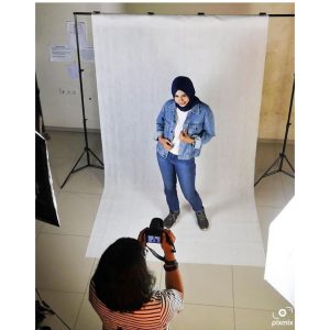 Background foto alas foto Ekonomis - Bahan non woven/kanvas